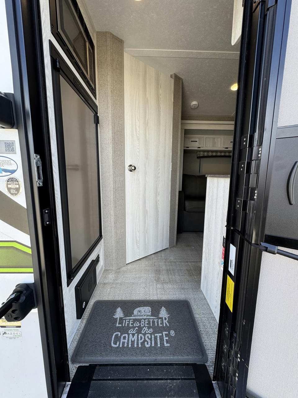 2021 Flagstaff E-Pro E19FBS