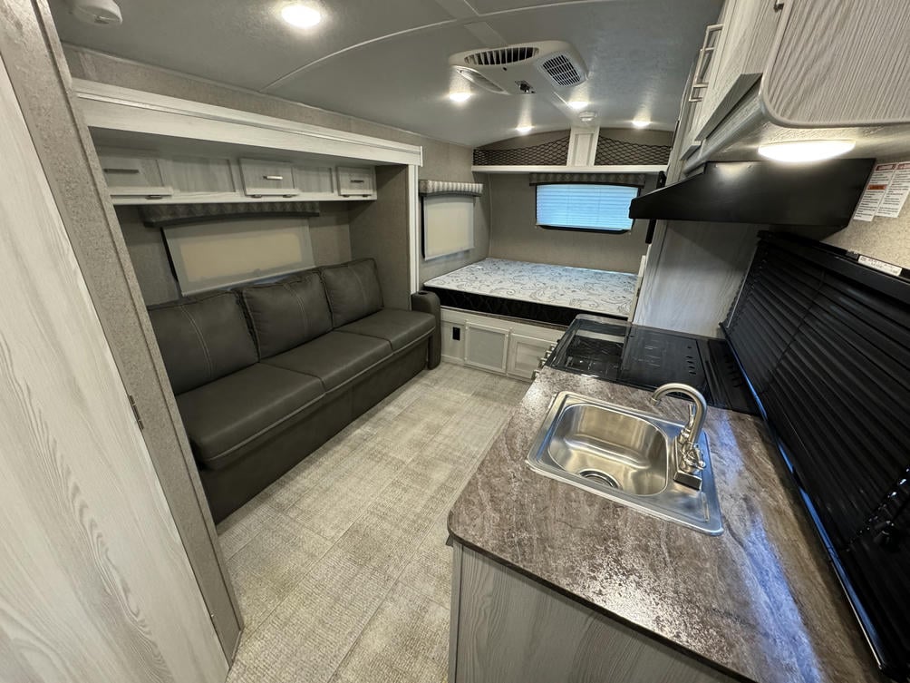 2021 Flagstaff E-Pro E19FBS
