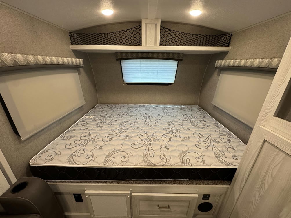 2021 Flagstaff E-Pro E19FBS
