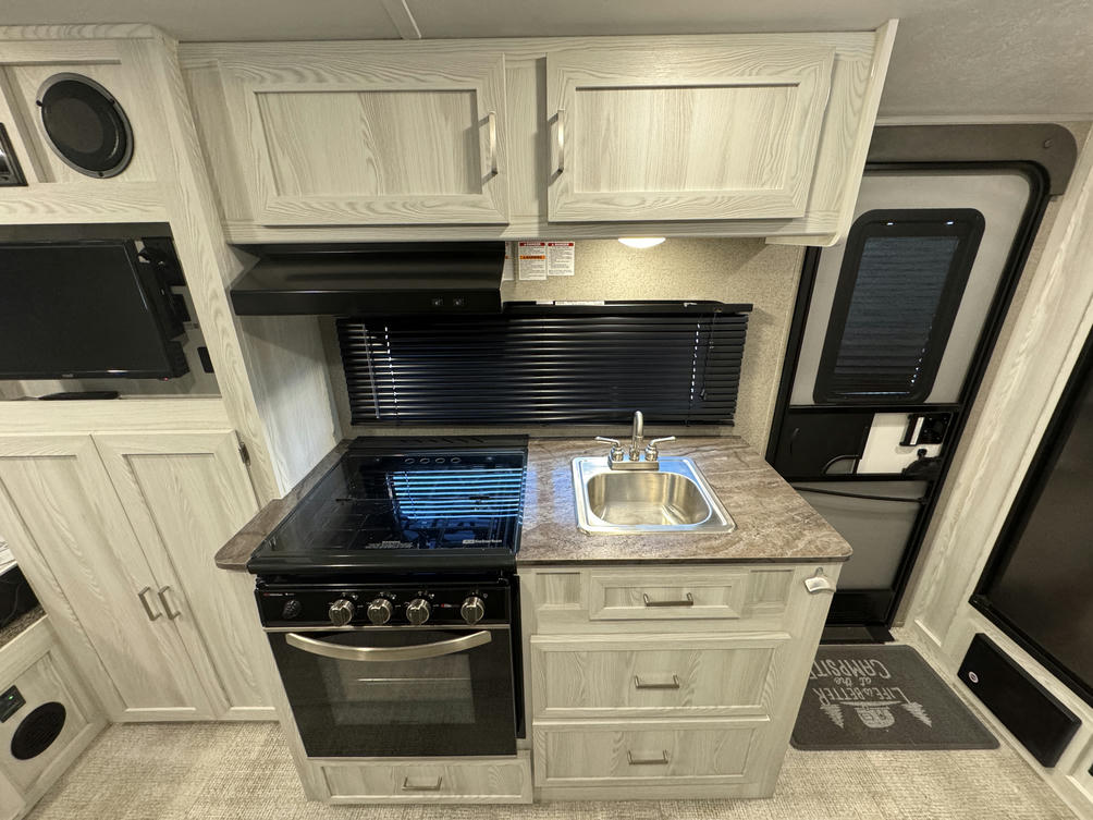2021 Flagstaff E-Pro E19FBS