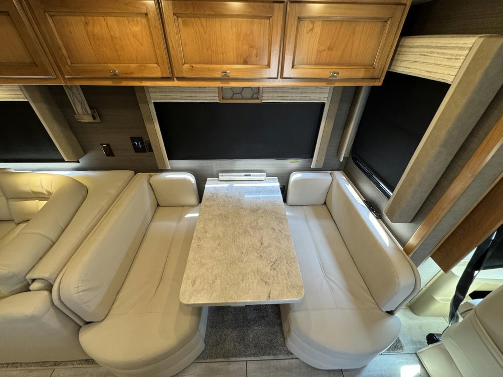 2021 Open Road Allegro 32 SA