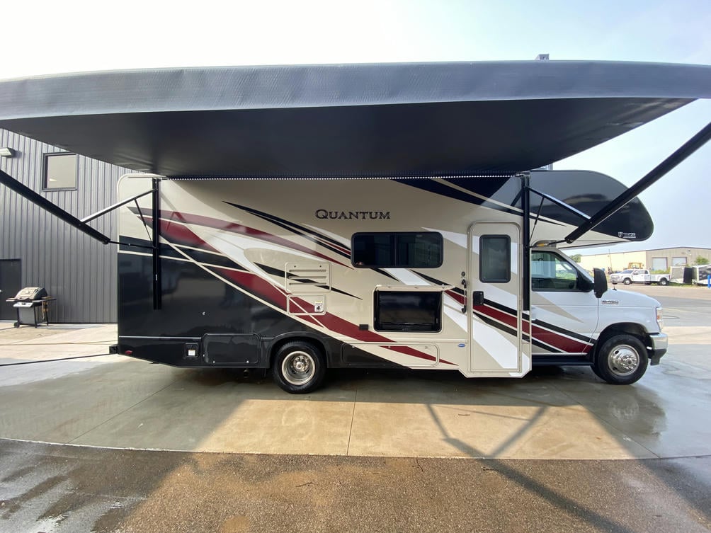 2021 Quantum  RS25