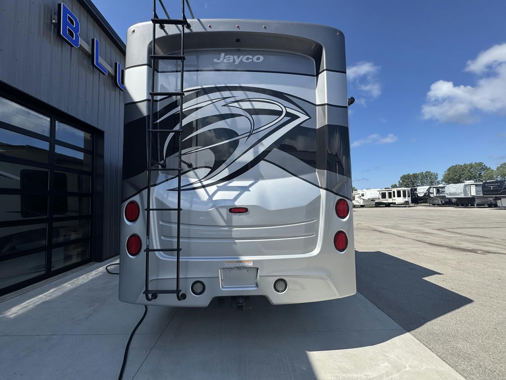 2021 Seneca 37K