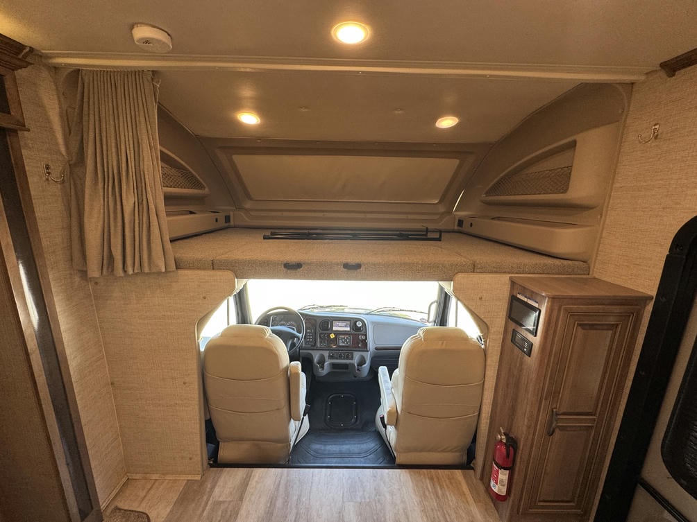 2021 Seneca 37K
