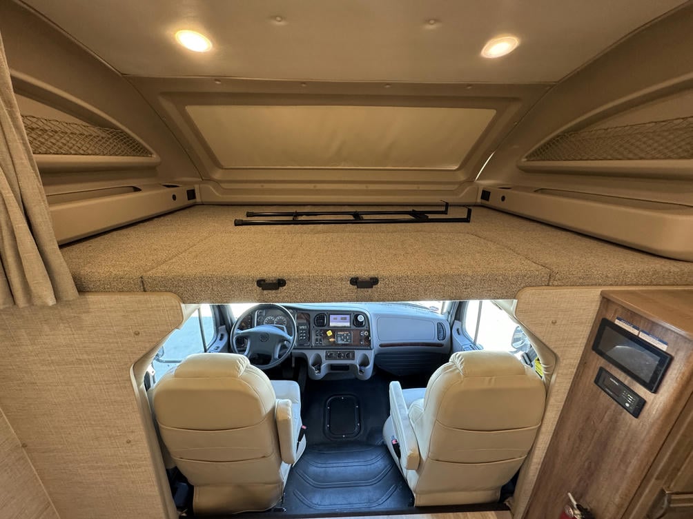 2021 Seneca 37K