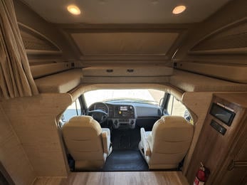 2021 Seneca 37K