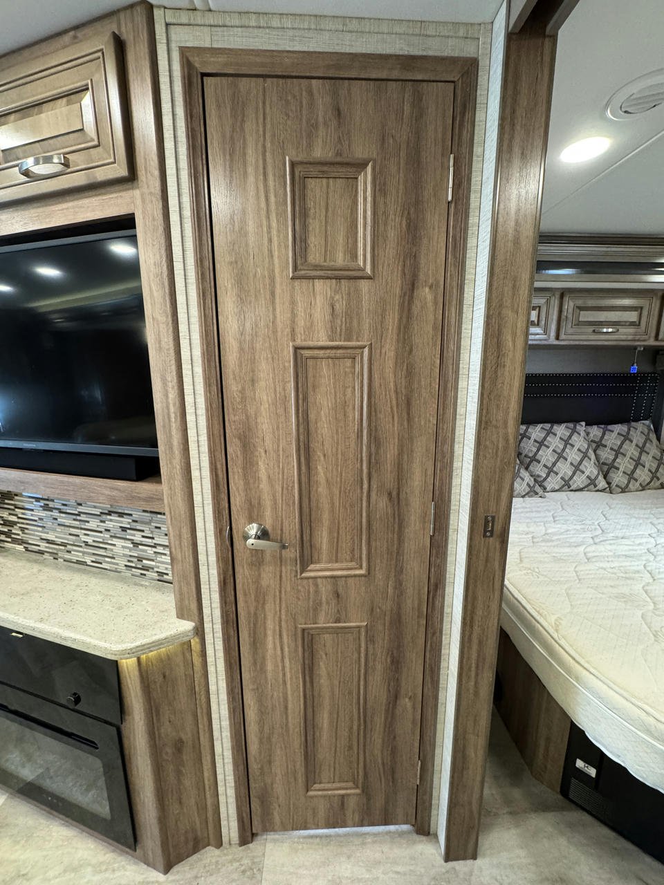 2021 Seneca 37K