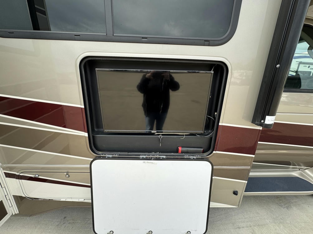 2021 Sunseeker 3050S