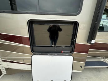 2021 Sunseeker 3050S