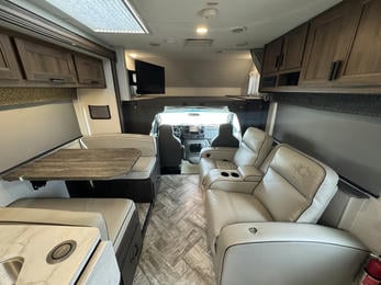 2021 Sunseeker 3050S