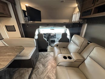 2021 Sunseeker 3050S