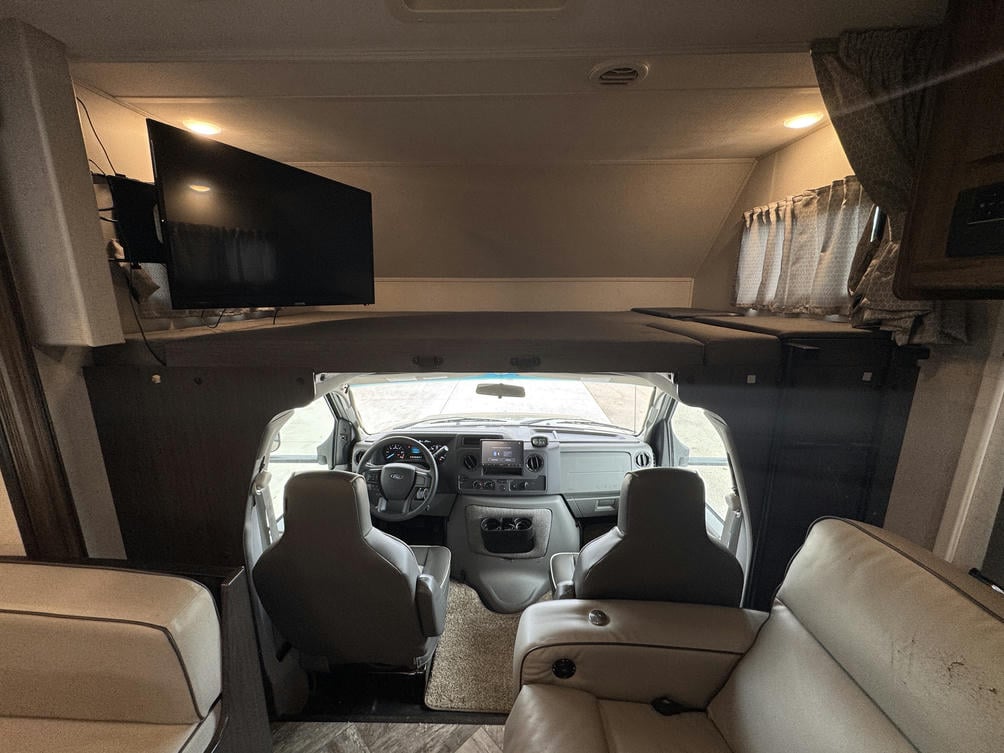 2021 Sunseeker 3050S