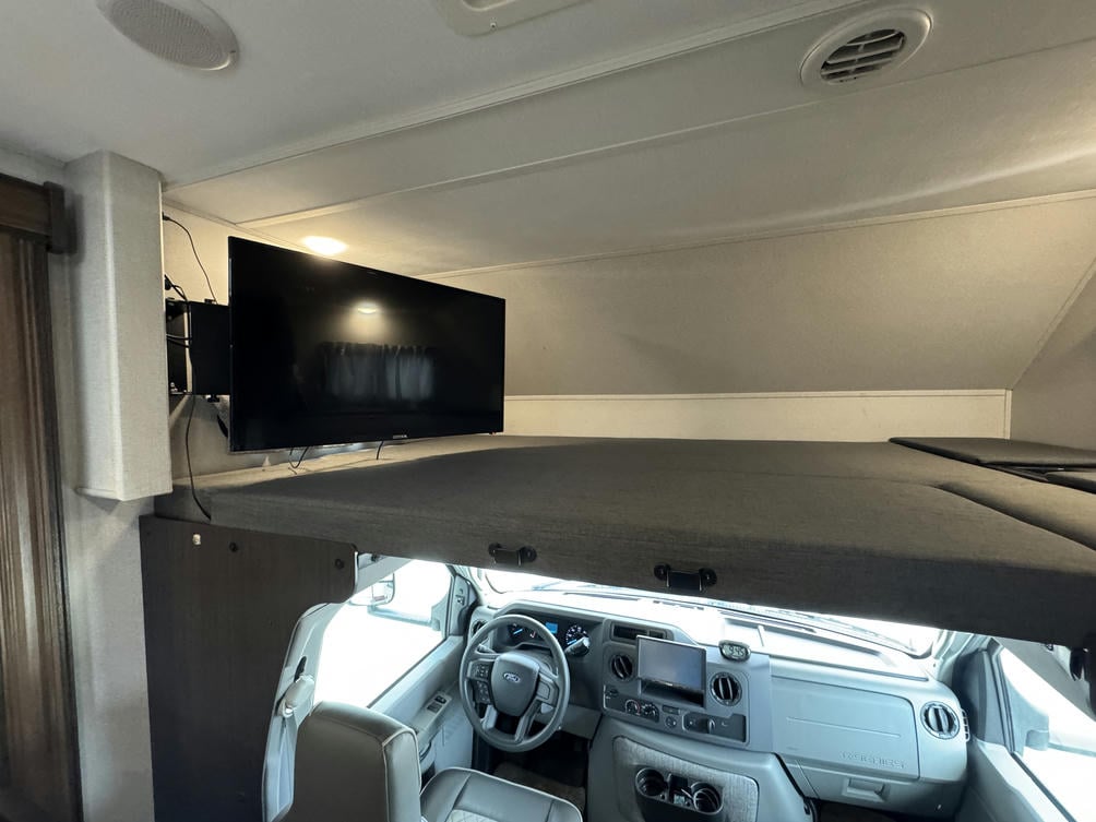 2021 Sunseeker 3050S