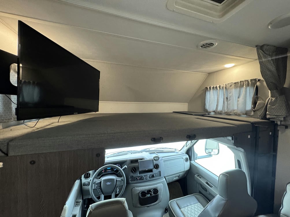 2021 Sunseeker 3050S