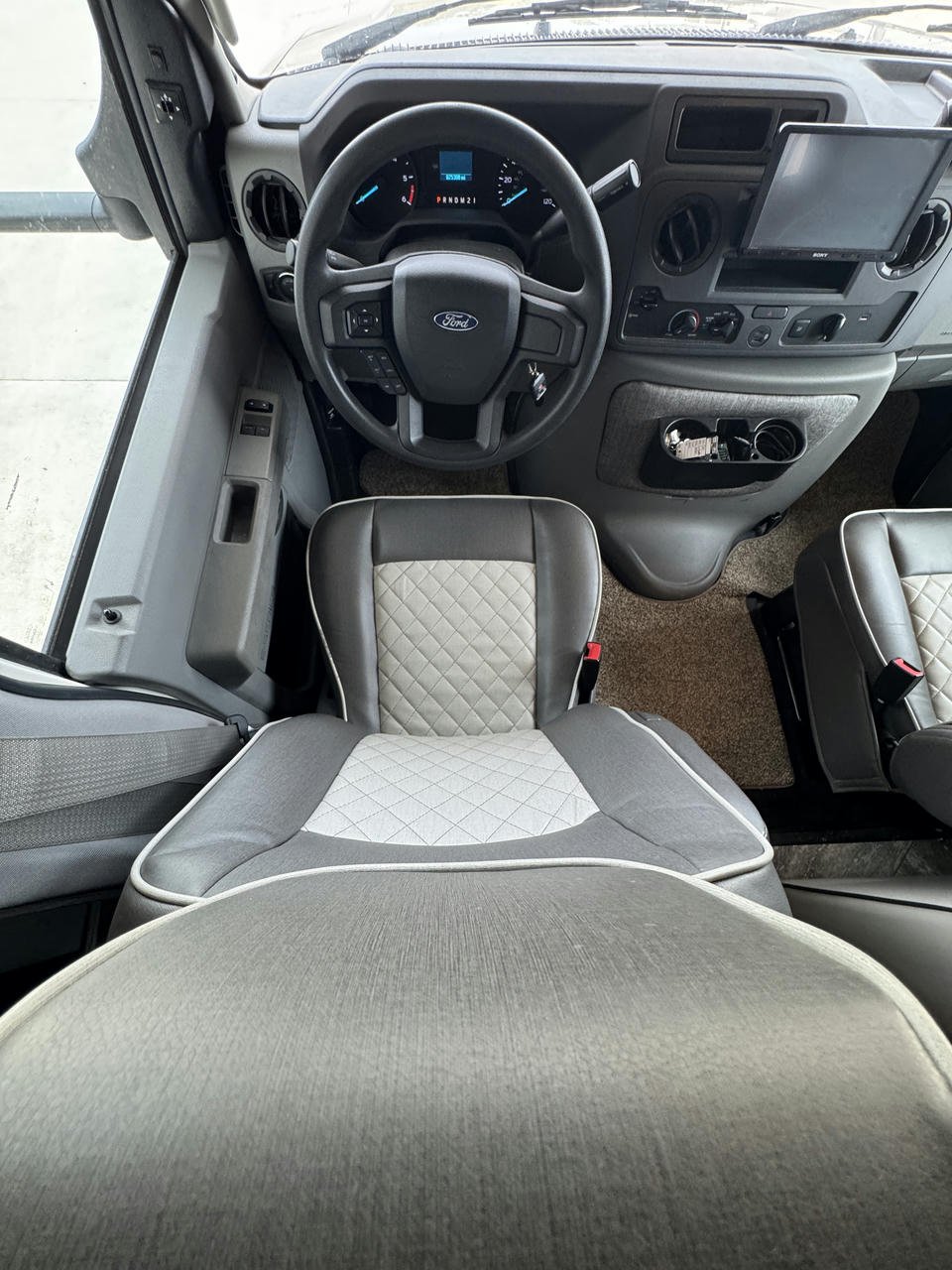 2021 Sunseeker 3050S