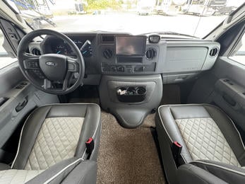 2021 Sunseeker 3050S