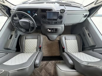 2021 Sunseeker 3050S