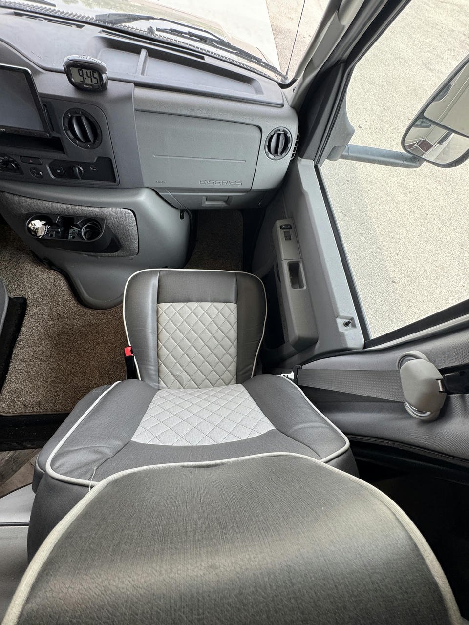2021 Sunseeker 3050S