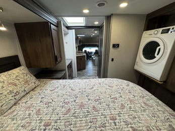 2021 Sunseeker 3050S