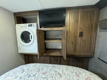 2021 Sunseeker 3050S