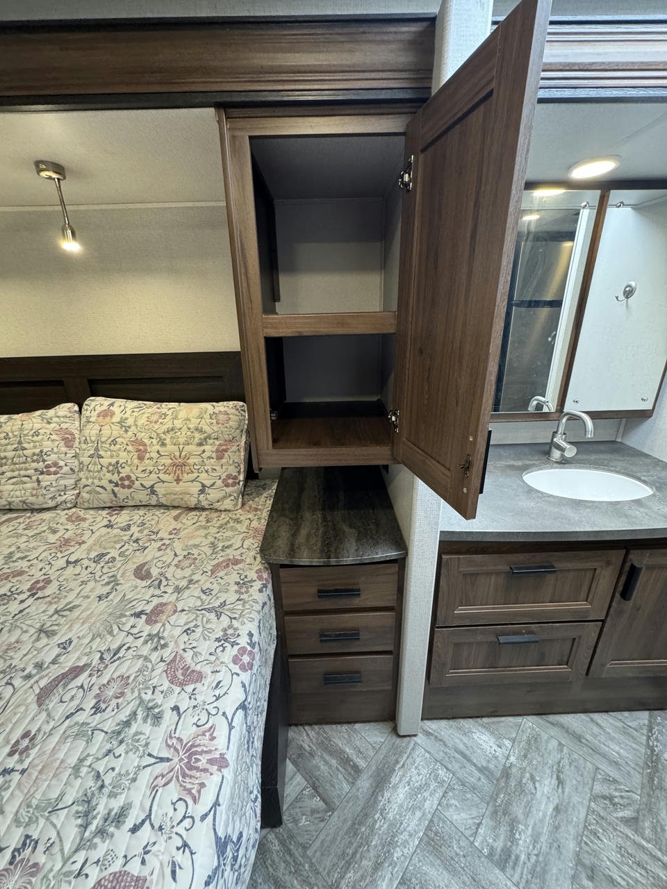 2021 Sunseeker 3050S