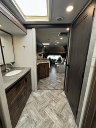 2021 Sunseeker 3050S