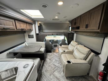 2021 Sunseeker 3050S
