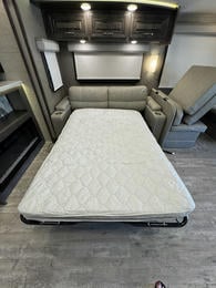 2022 Accolade 37L