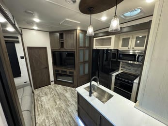 2022 Nitro 321