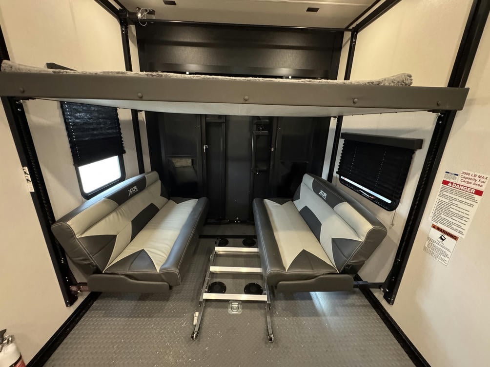 2022 Nitro 321