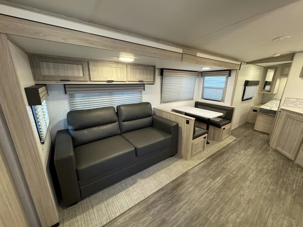 2022 Shadow Cruiser 260RBS