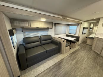 2022 Shadow Cruiser 260RBS