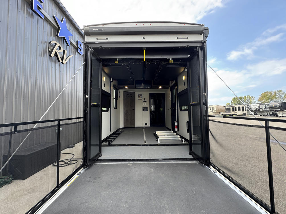 2022 Valor 37V13