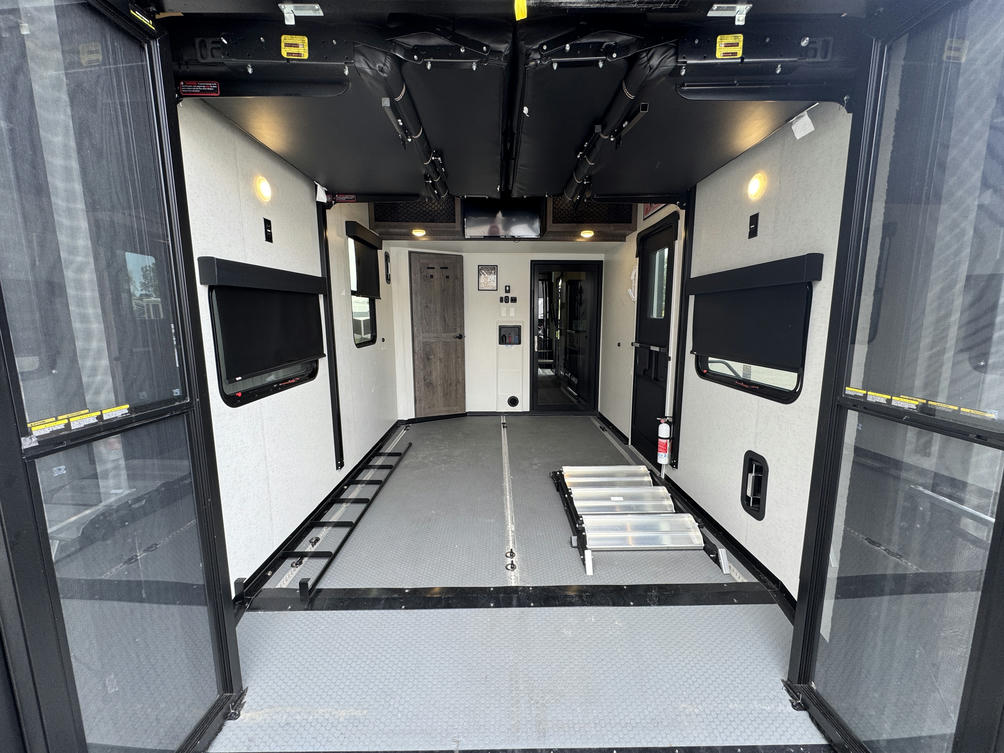 2022 Valor 37V13
