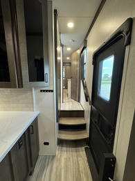 2022 Valor 37V13