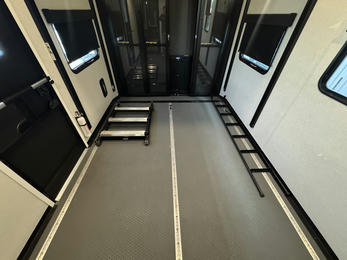 2022 Valor 37V13