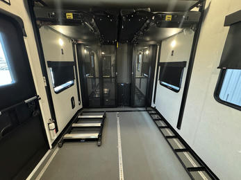 2022 Valor 37V13