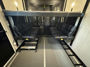 2022 Valor 37V13