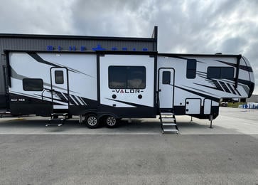 2022 Valor 37V13