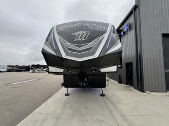2023 Momentum 395MS