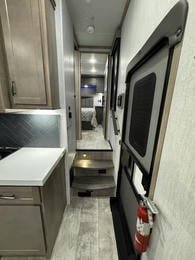 2023 Momentum 395MS