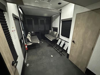 2023 Momentum 395MS