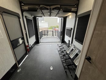 2023 Momentum 395MS
