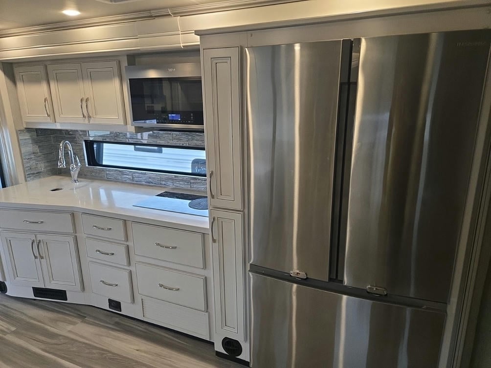 2023 Navigator  38K