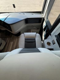 2023 Navigator  38K