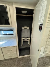 2023 Navigator  38K