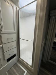 2023 Navigator  38K
