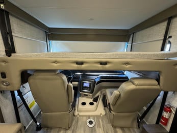 2023 Vision XL 34G 