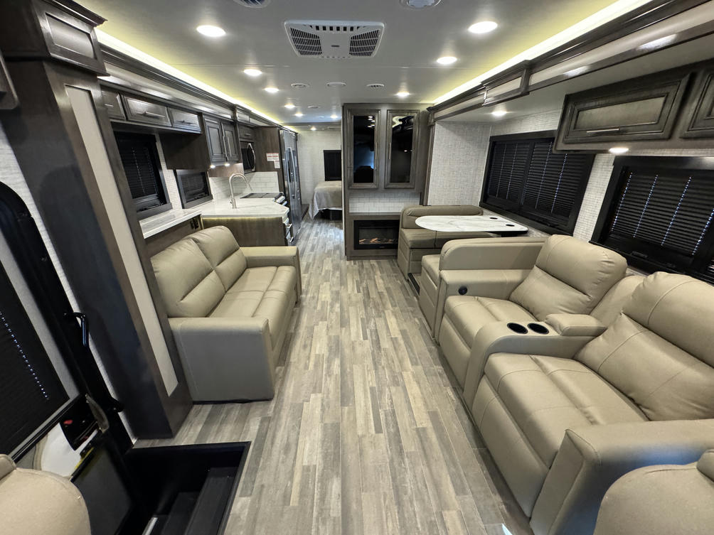 2023 Vision XL 34G 