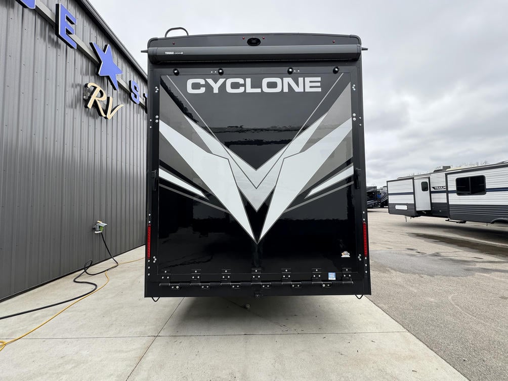 2024 Cyclone 4014